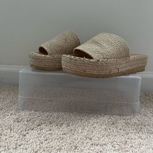 Coconuts by Matisse Rafia Platform Sandal